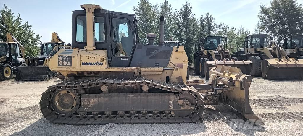 Komatsu D61EX-15 Pásové dozéry