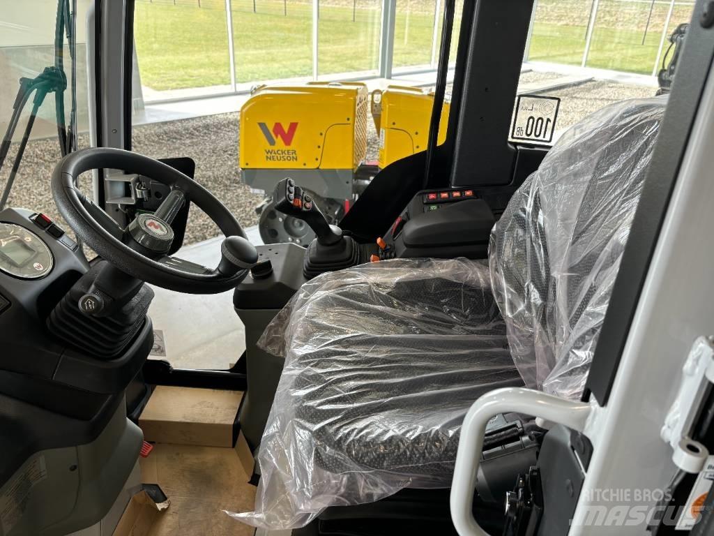 Wacker Neuson WL 28 Kolesové nakladače