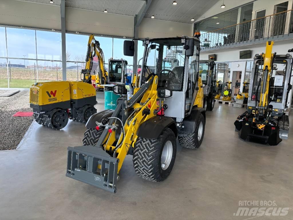 Wacker Neuson WL 28 Kolesové nakladače