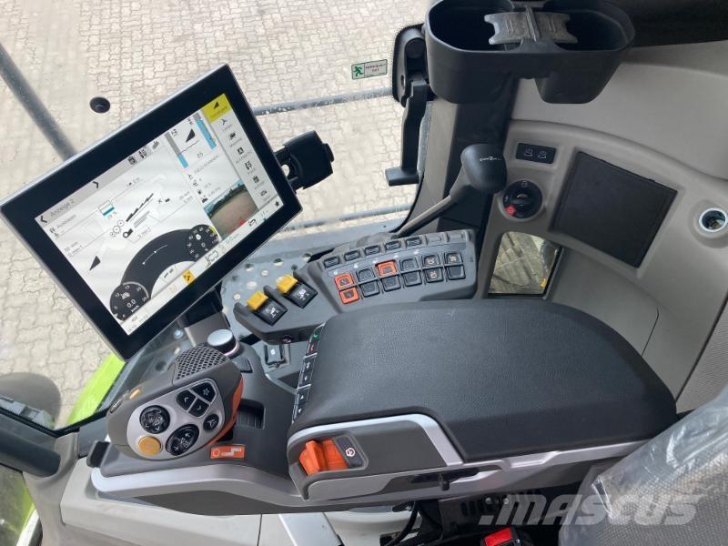 CLAAS TRION 640 Kombinované zberacie stroje