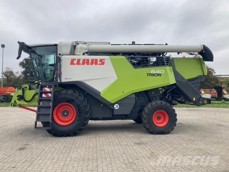 CLAAS TRION 640 Kombinované zberacie stroje