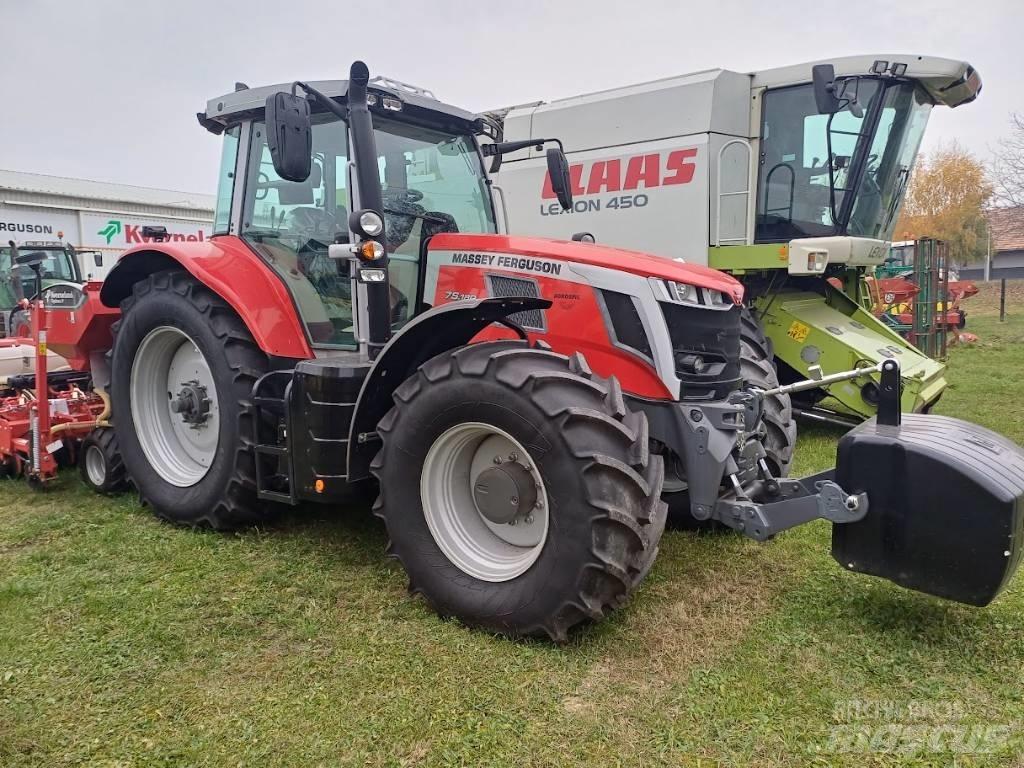 Massey Ferguson 7 S Traktory