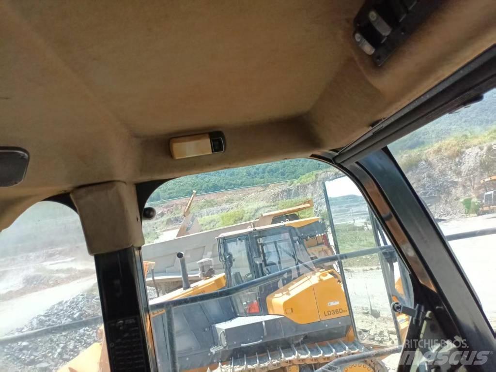CAT 773 F Kĺbové nákladné autá
