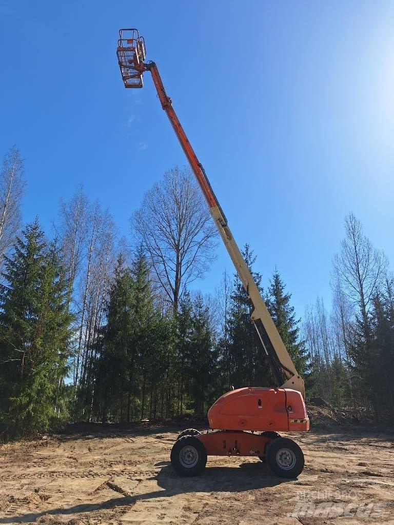 JLG 460 SJ Kĺbové plošiny