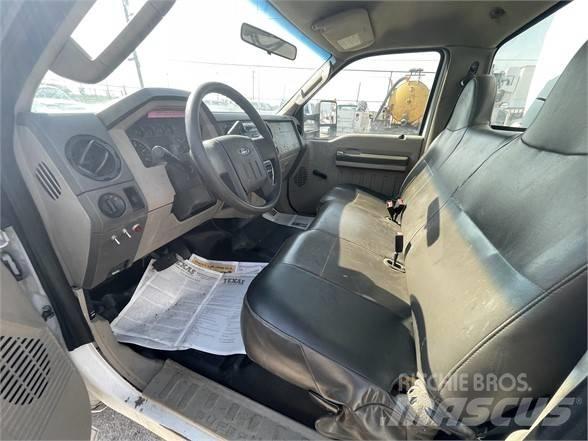 Ford F350 SD Stavebníctvo - ostatné
