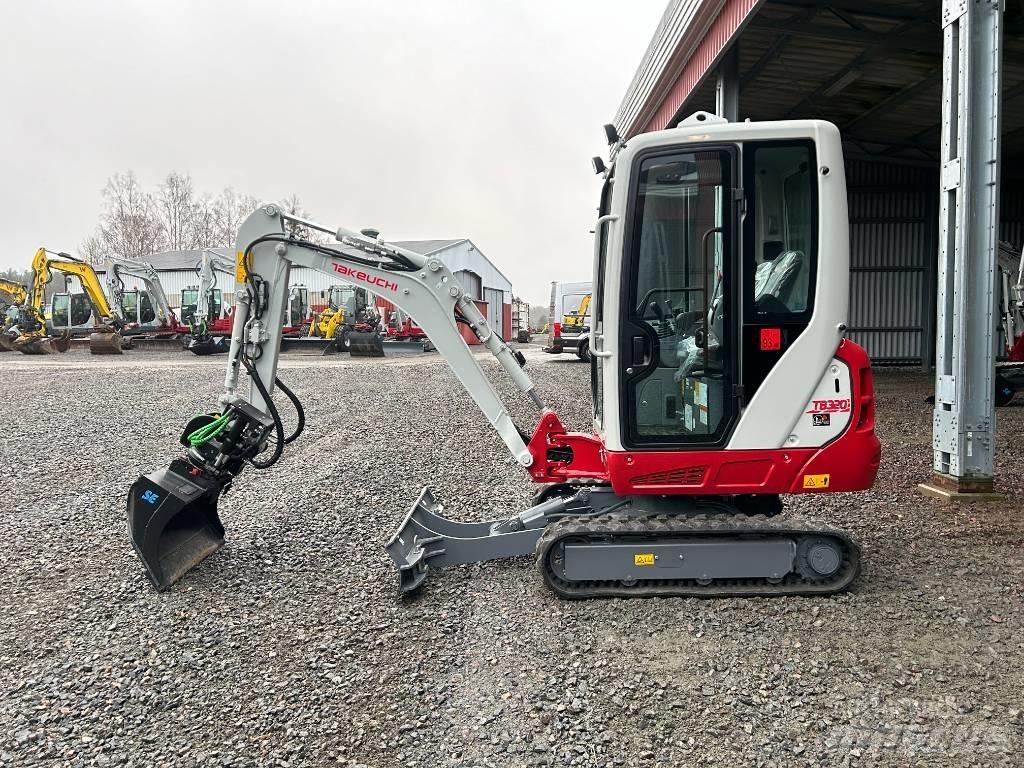 Takeuchi TB320 Mini rýpadlá < 7t