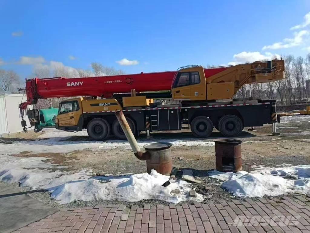 Sany stc900 Univerzálne terénne žeriavy