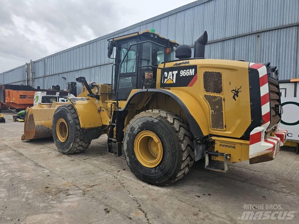 CAT 966 M Kolesové nakladače