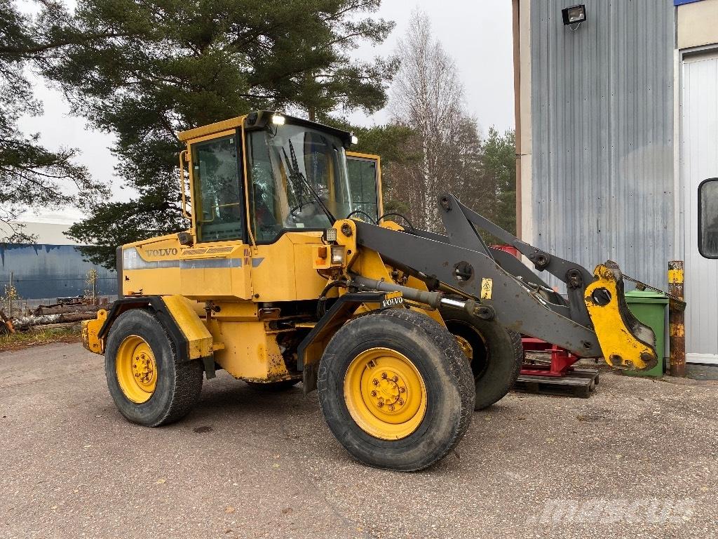 Volvo BM L 50 Viacúčelové nakladače