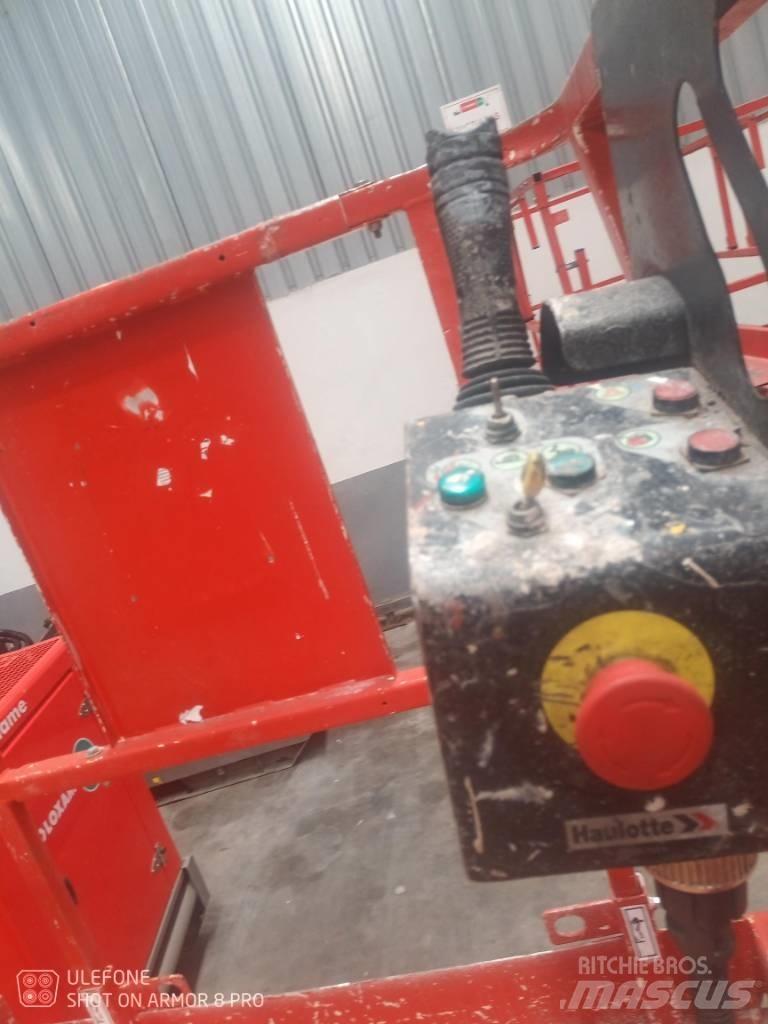 Haulotte Compact 12 Nožnicové zdvíhacie plošiny