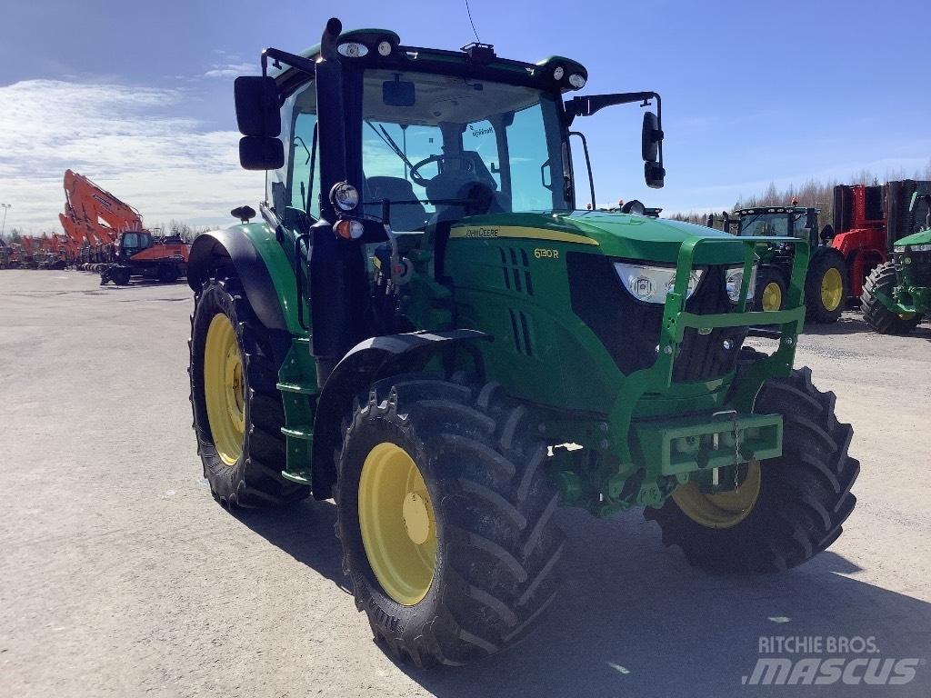 John Deere 6130R Traktory