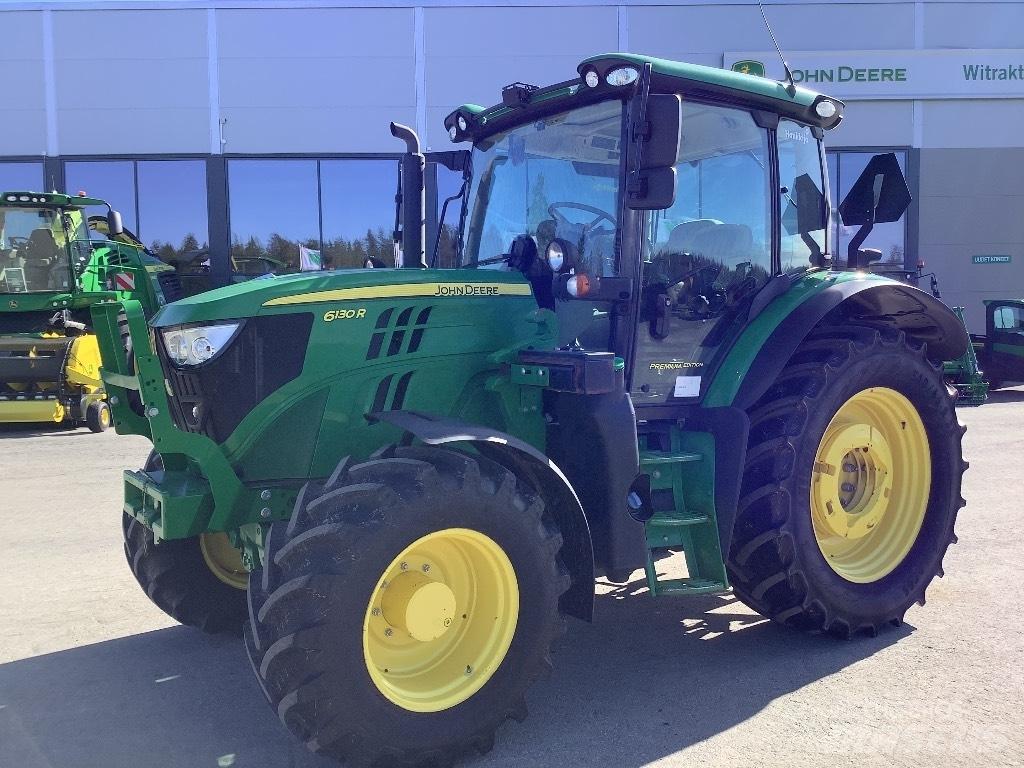 John Deere 6130R Traktory