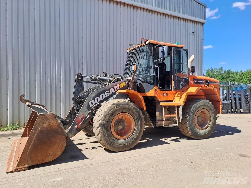 Doosan DL 250 Kolesové nakladače