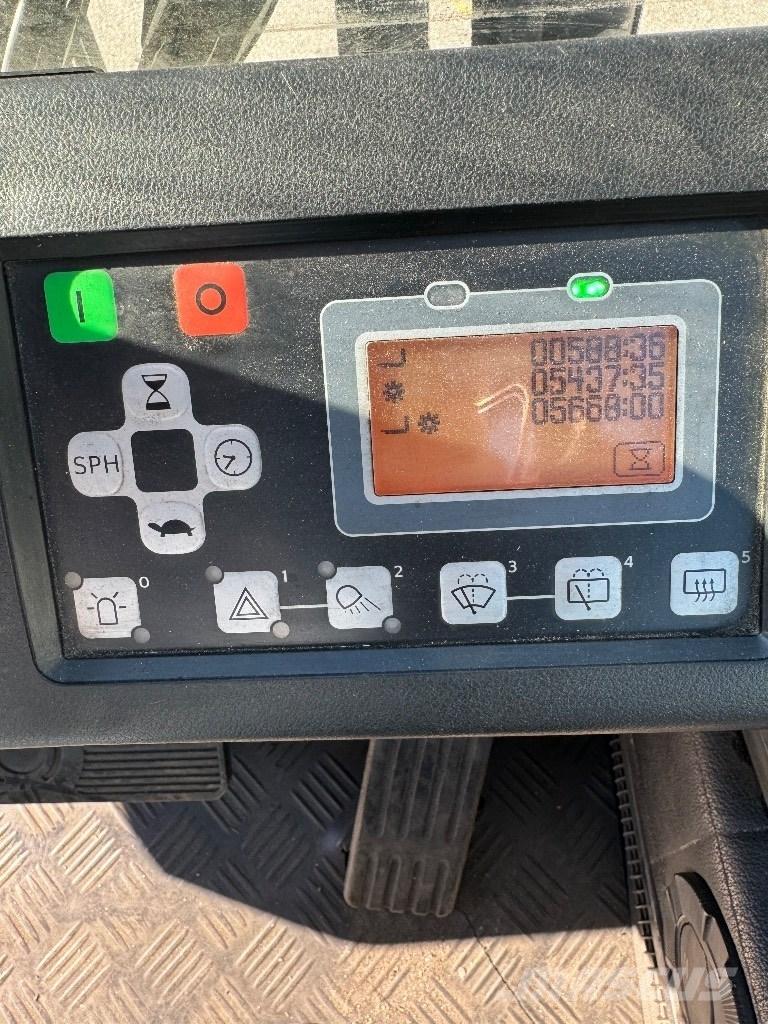 Toyota 8FBMT40 Akumulátorové vozíky