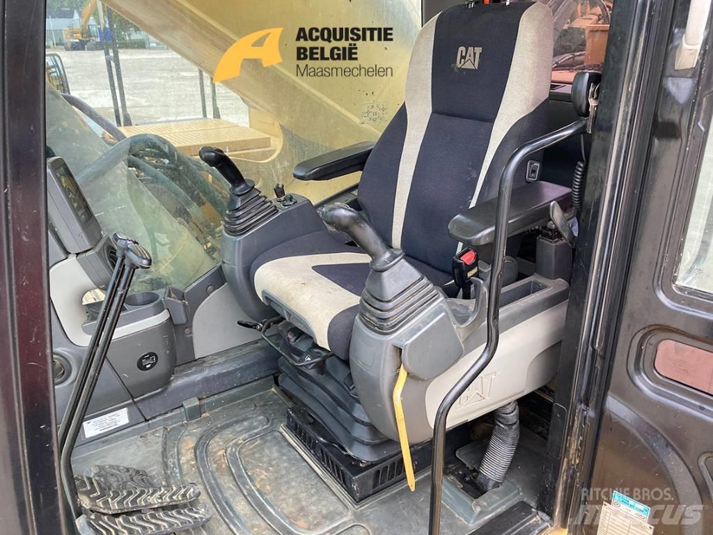 CAT 374DL Pásové rýpadlá