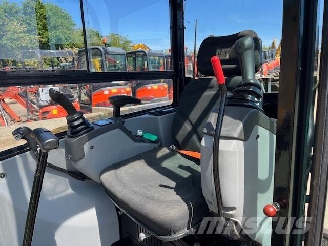 CAT 302.7 D CR Mini rýpadlá < 7t