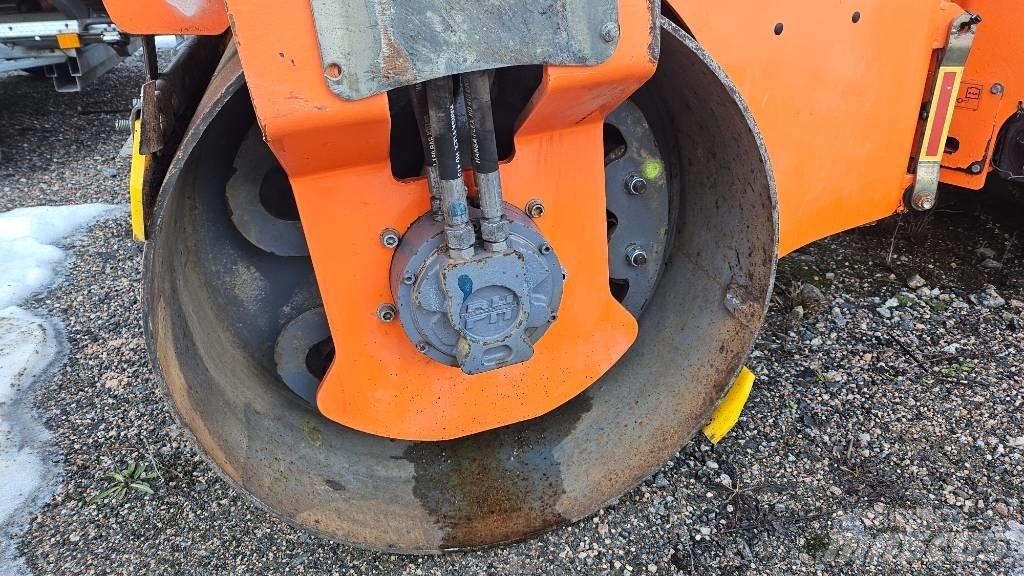 Hamm HD 12 VV Tandemové valce
