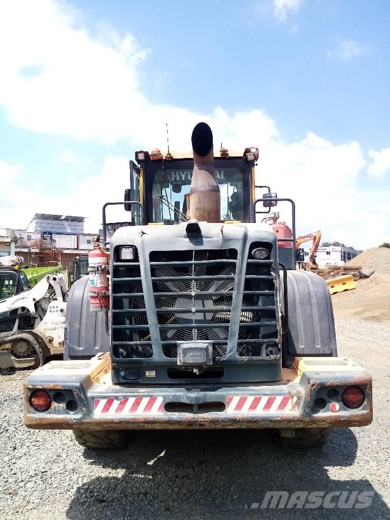 Hyundai HL 757-9 Kolesové nakladače