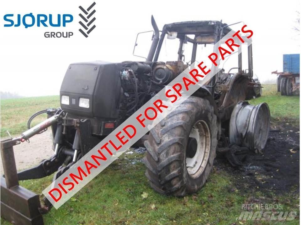 Valtra 8550 Traktory