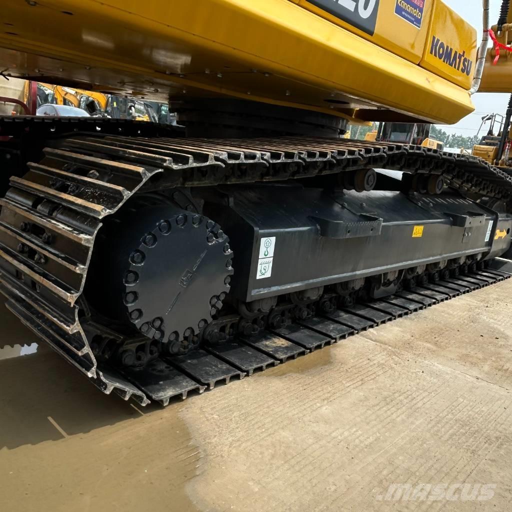 Komatsu 220-8 Pásové rýpadlá