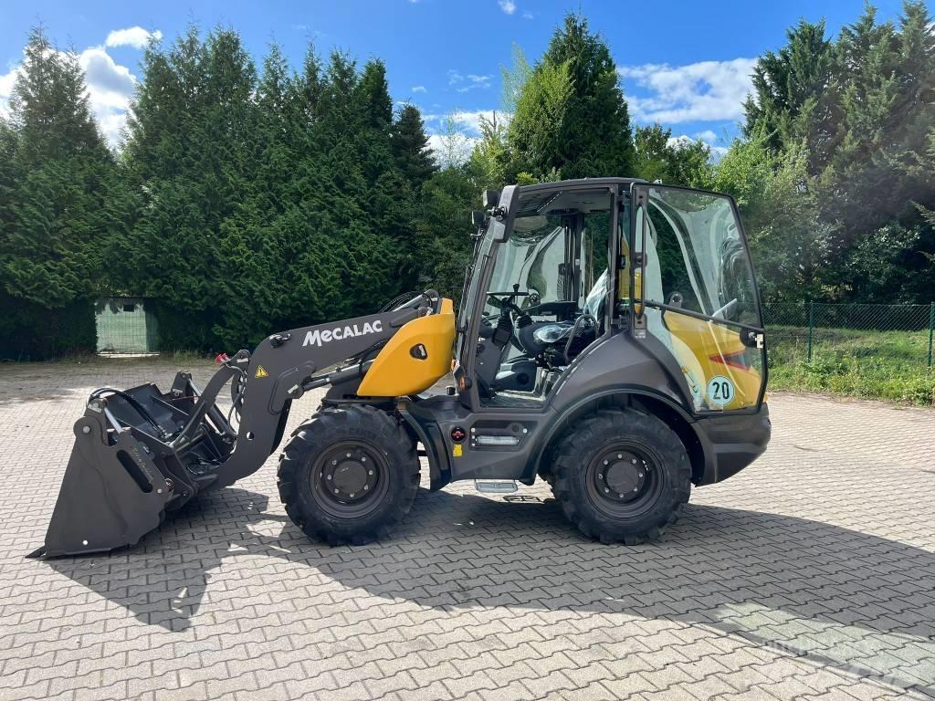 Mecalac AS750 Kolesové nakladače