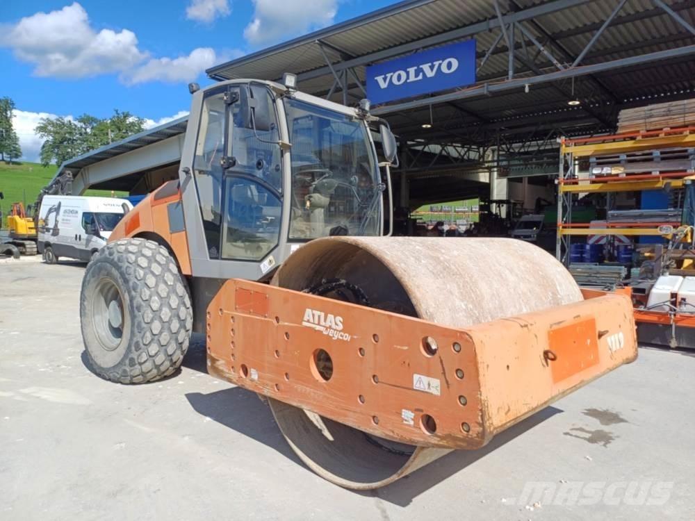 Atlas 1110 Pôdne kompaktory