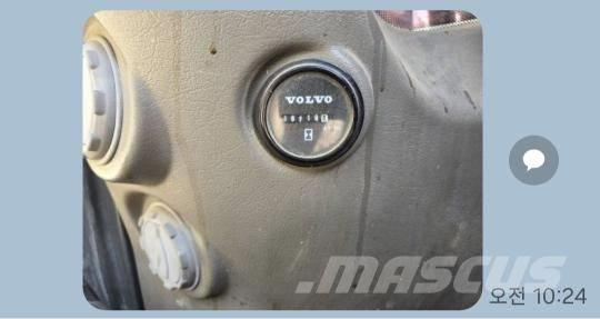 Volvo EC 300 D Pásové rýpadlá