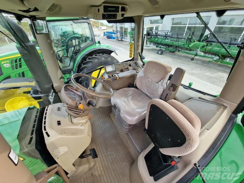 John Deere 6210 R Traktory