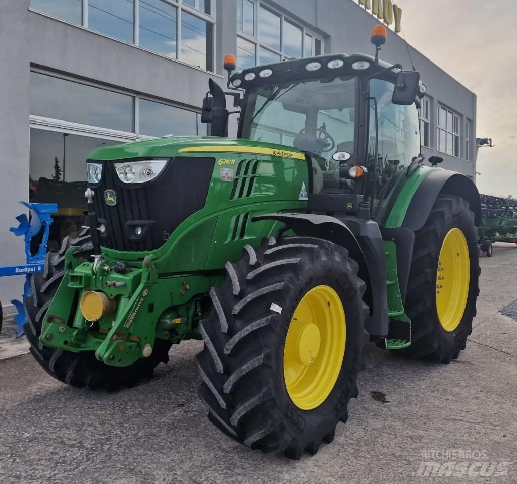 John Deere 6210 R Traktory