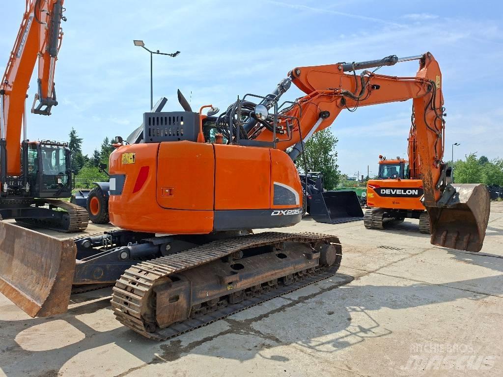 Doosan DX 235 LCR-5 Pásové rýpadlá