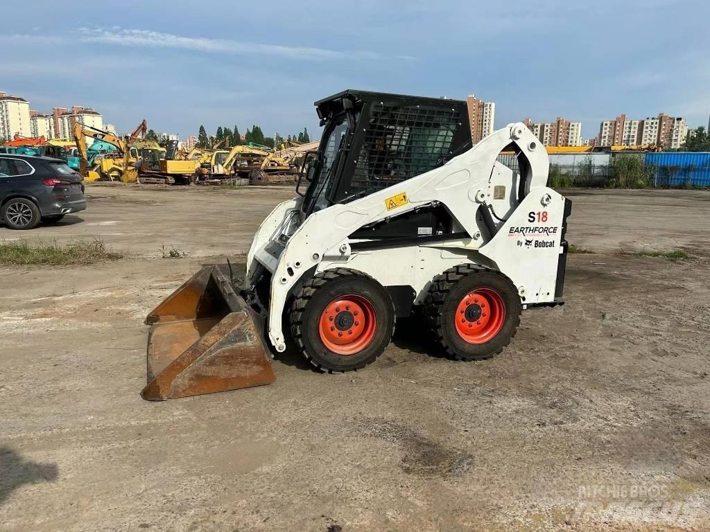 Bobcat S18 Šmykom riadené nakladače