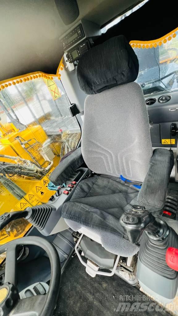 Komatsu PW 158 Kolesové rýpadlá