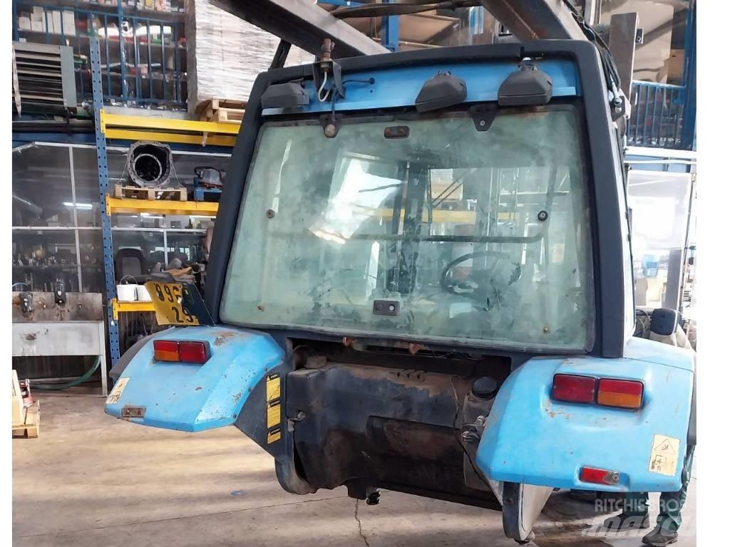 Landini Legend 115 Kabíny a interiér