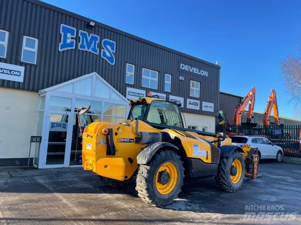 JCB 540-140 Teleskopické manipulátory