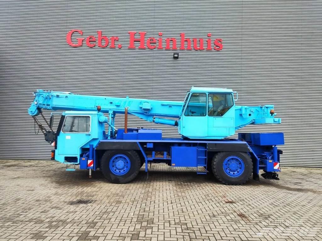 Liebherr LTM 1025 Univerzálne terénne žeriavy