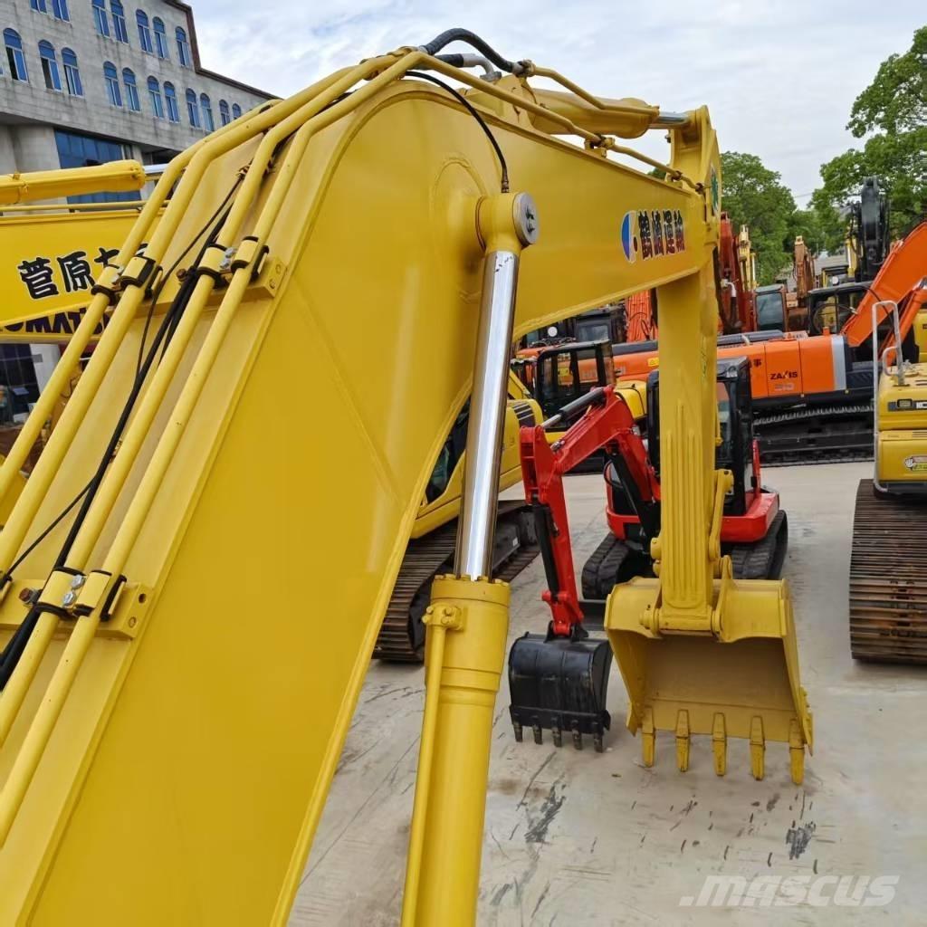 Komatsu PC 220-8 Pásové rýpadlá