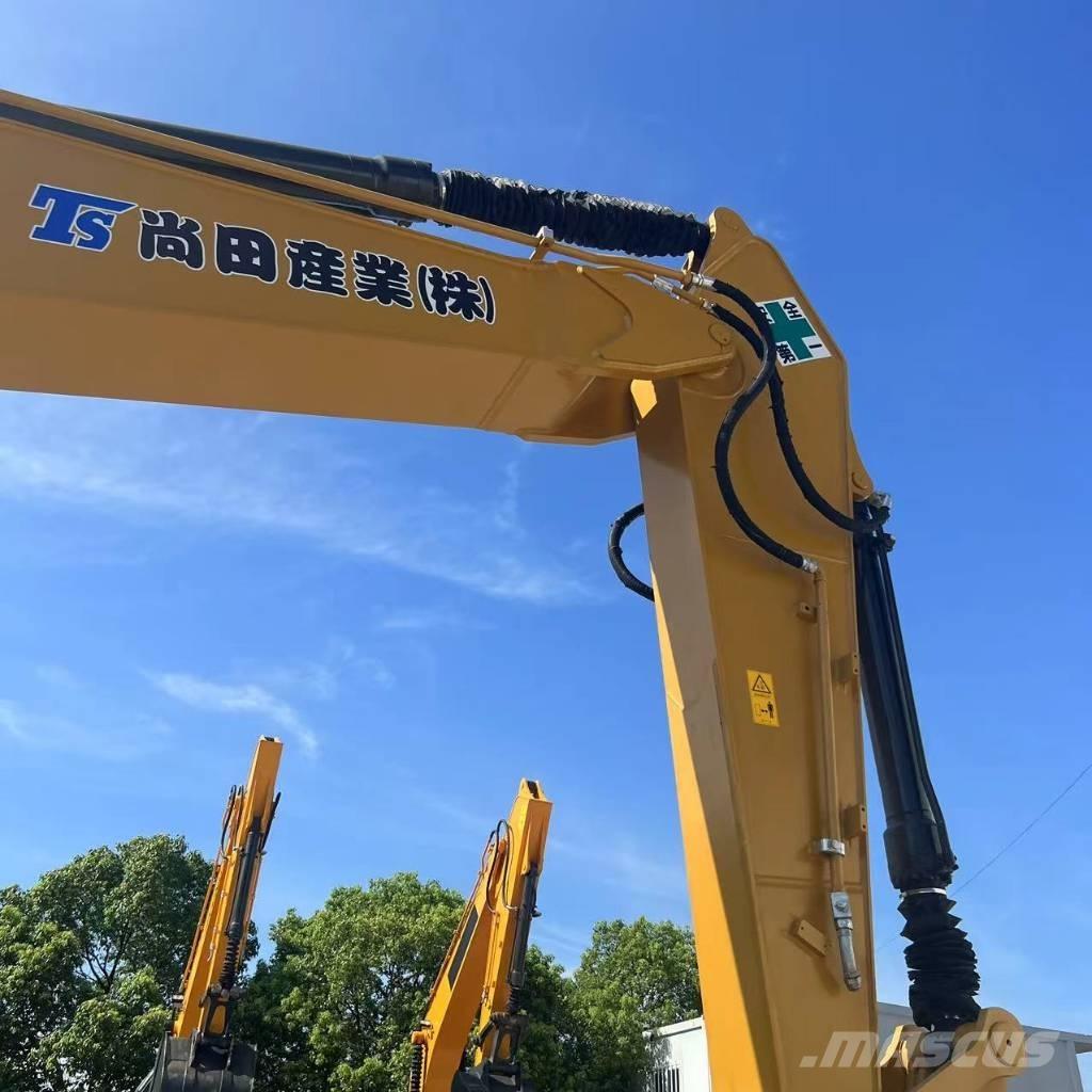 CAT 320d2 Midi rýpadlá 7 t - 12 t