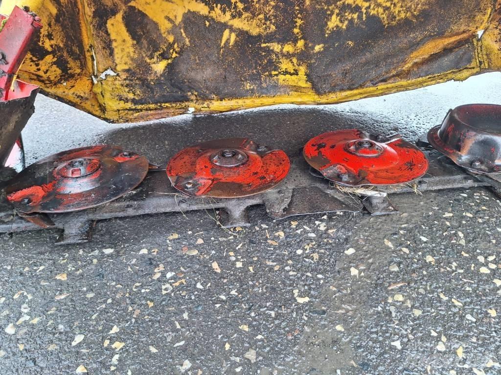 Taarup 204 Žacie stroje