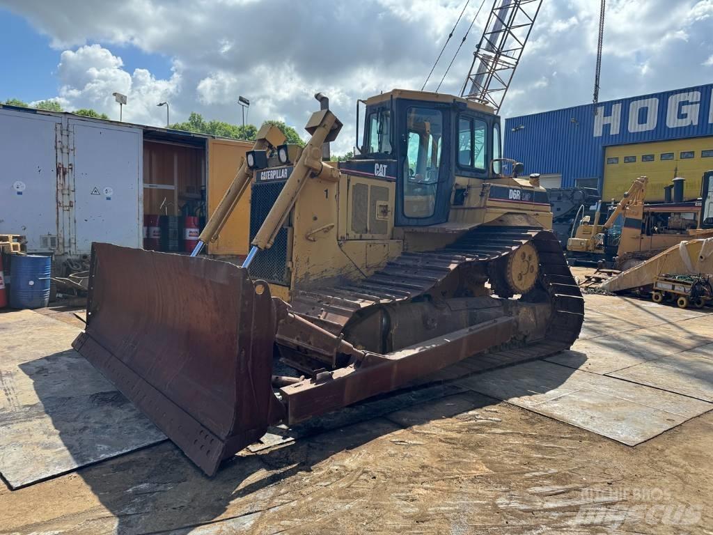 CAT D 6 R LGP Pásové dozéry
