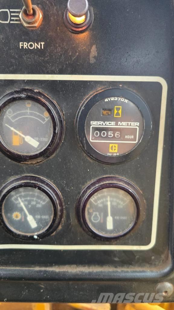 CAT D 4 H LGP Pásové dozéry