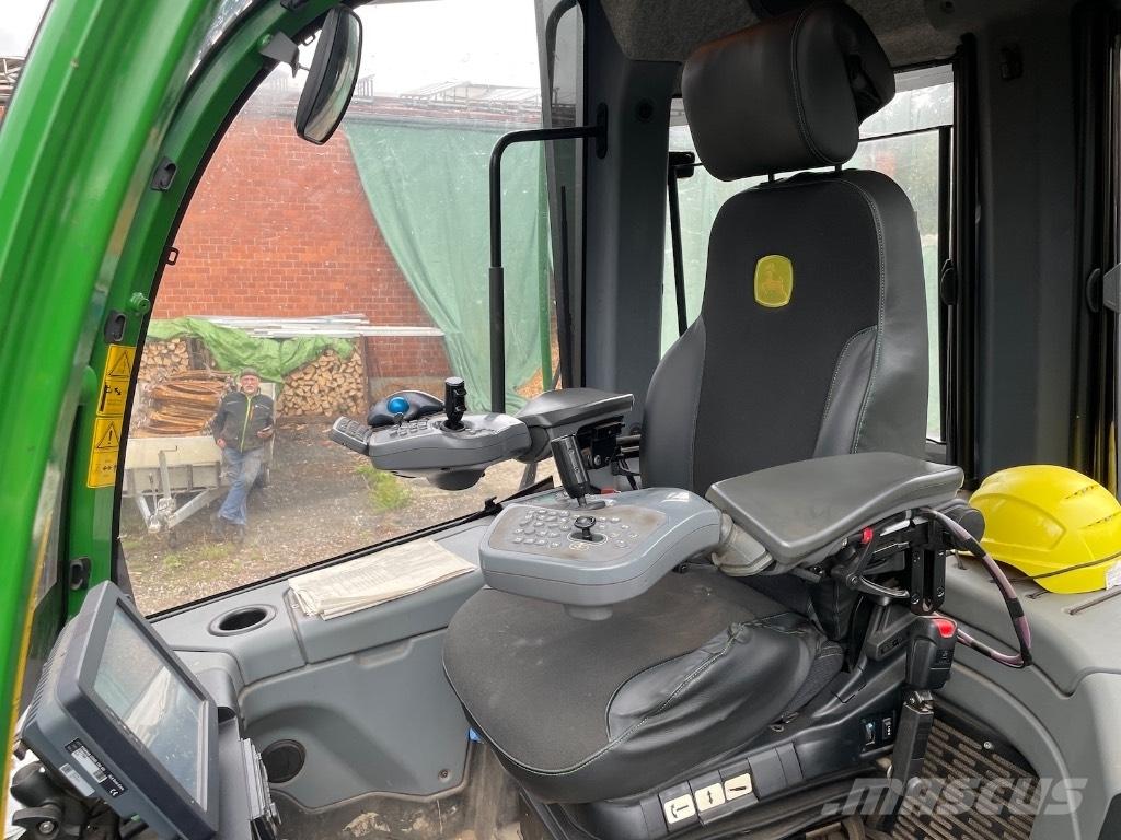 John Deere 1210 G Lesné traktory