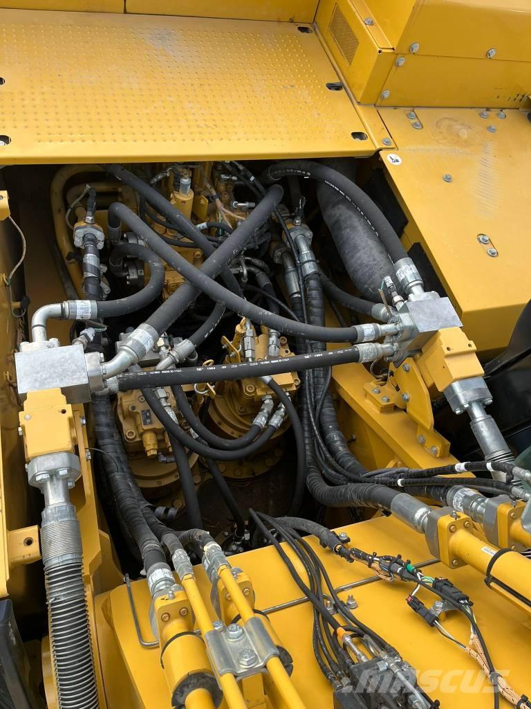 CAT 352-07A Pásové rýpadlá