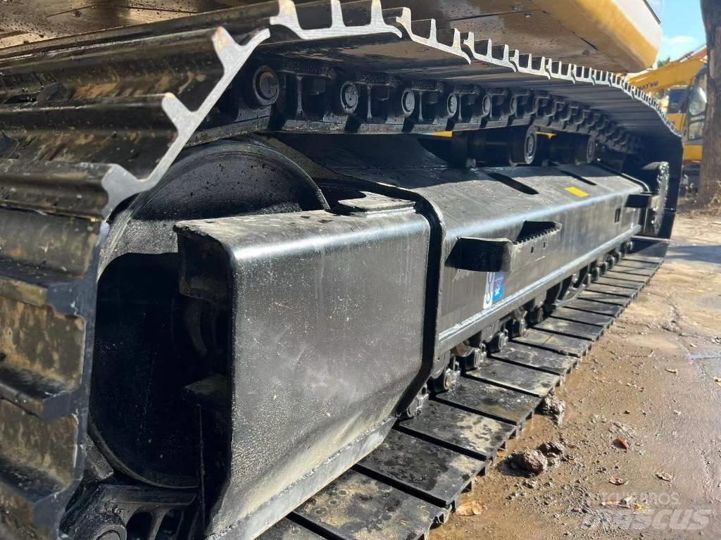 CAT 320 D Pásové rýpadlá