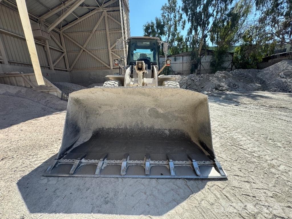 CAT 950 H Kolesové nakladače