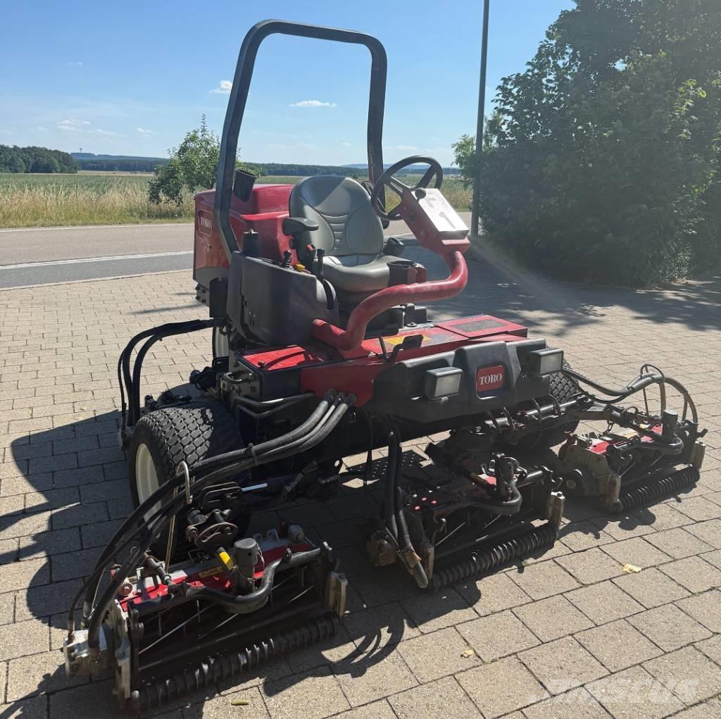 Toro Reelmaster 3575 Kosačky fervejí