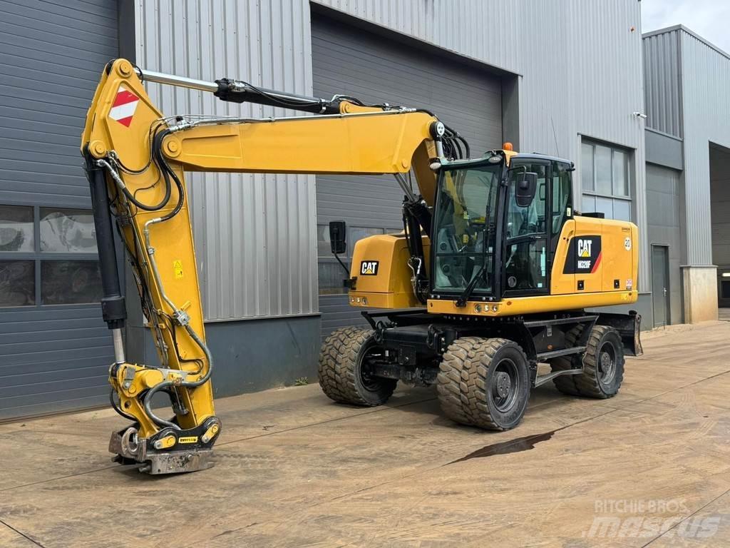 CAT M320F Kolesové rýpadlá