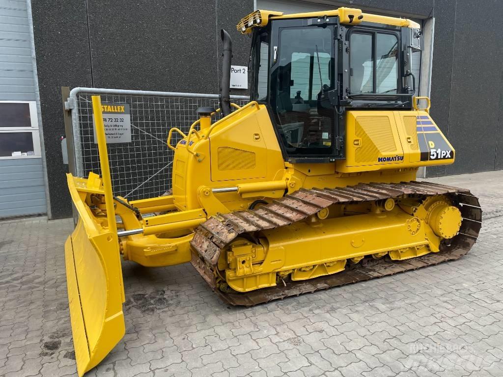 Komatsu D51PX-22 Pásové dozéry