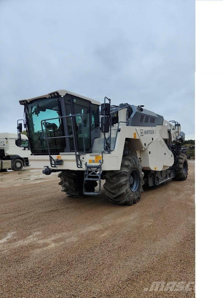 Wirtgen WR 250 I Recyklovače asfaltu