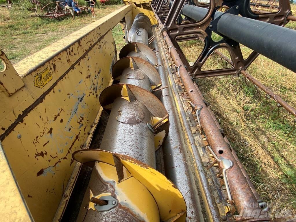 New Holland TX 68 Kombinované zberacie stroje
