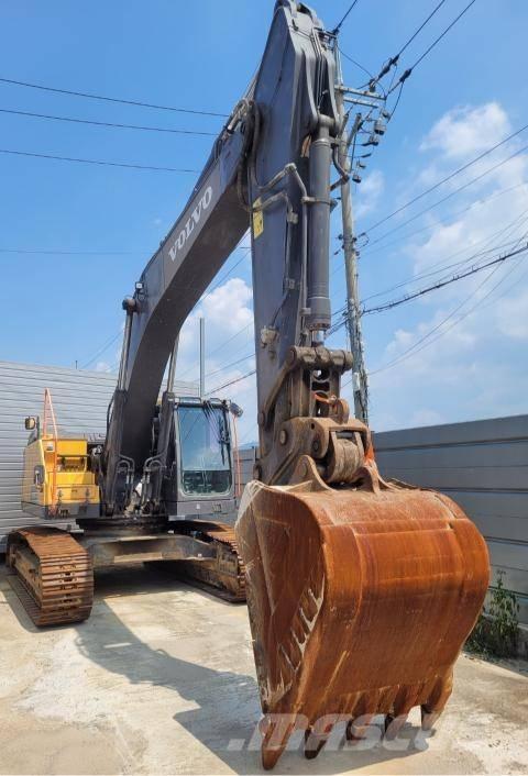 Volvo EC 300 EL Pásové rýpadlá